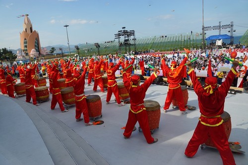 បណ្ដាសកម្មភាពនៅ Festival សមុទ្រ Nha Trang ឆ្នាំ២០១៣។ - ảnh 1